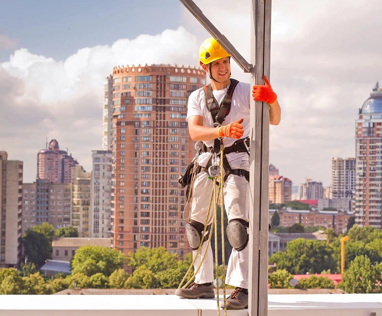 Construction Safety Harness 5 Point, QCB, Padded Back & Leg - Defender Safety